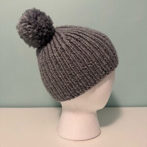 Cozy Gray Knit Pom-Pom Beanie